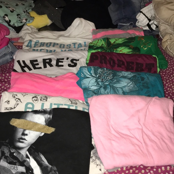 LOT CLOTHES - Picture 6 of 8